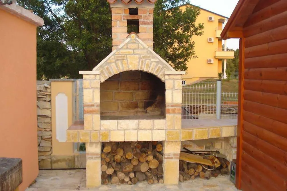 Apartment Villa Orange II Medulin
